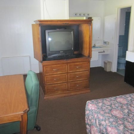 Vista Heights Inn Henrietta Luaran gambar